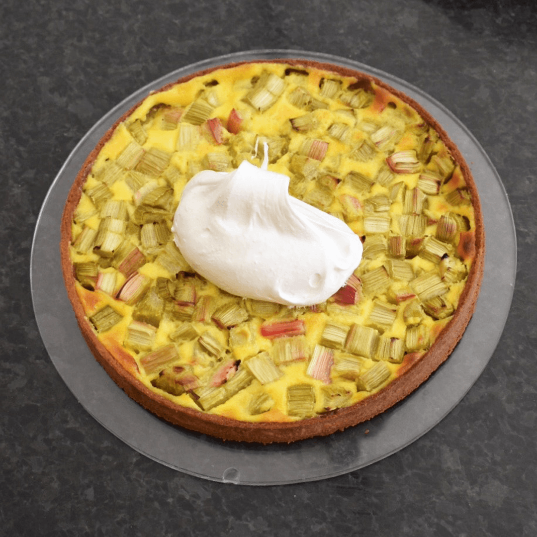 tarte à la rhubarbe avec meringue